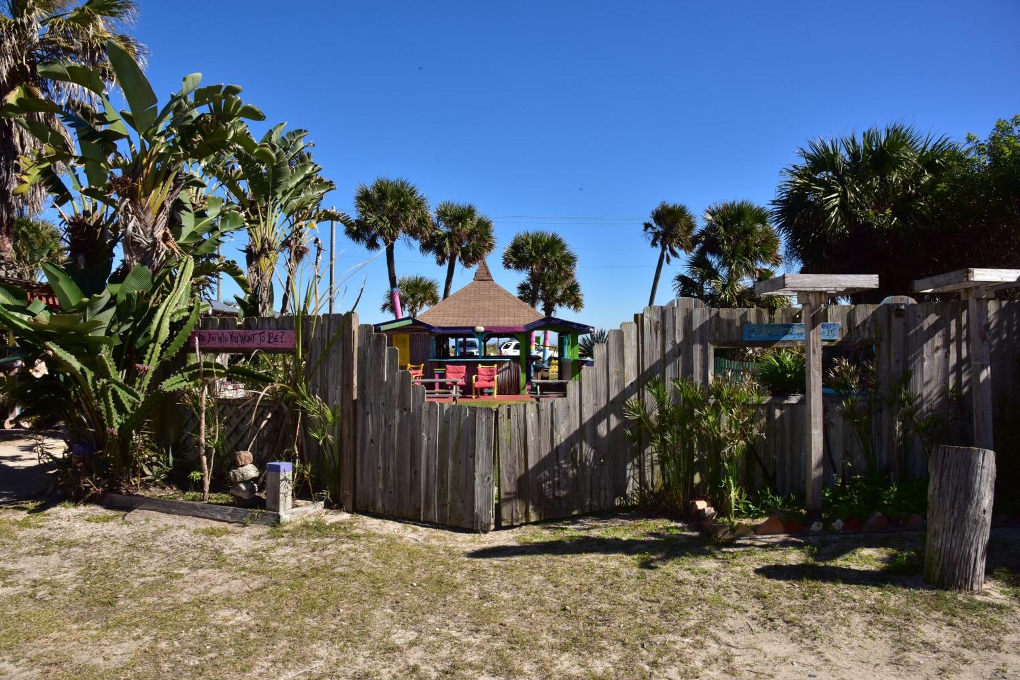 The Beach House At Si Como No Inn Flagler Beach Exterior photo